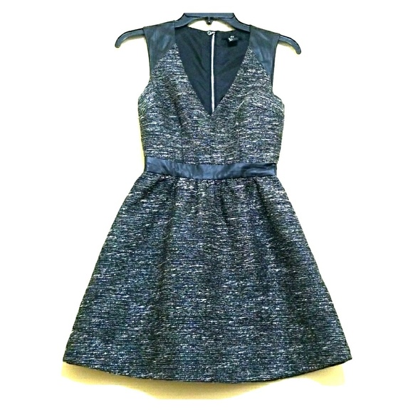 H&M Dresses & Skirts - Formal party dress (just like new)